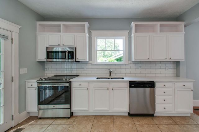 1306 Douglas Ave, Nashville, TN 37206