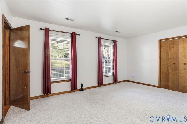 916 Hartford Ln, Richmond, VA 23236