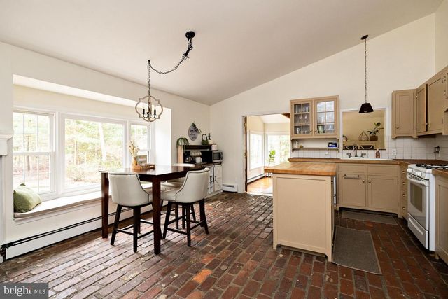 4 GOOD INTENT RD, Voorhees, NJ 08043