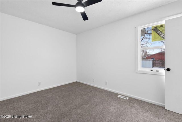 2000 Bartholomew Dr, Louisville, KY 40218