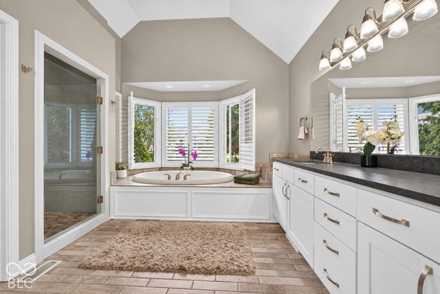 16335 La Paloma, Noblesville, IN 46060