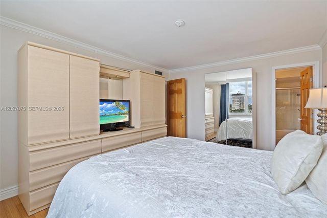 1 Las Olas Circle 809, Fort Lauderdale, FL 33316