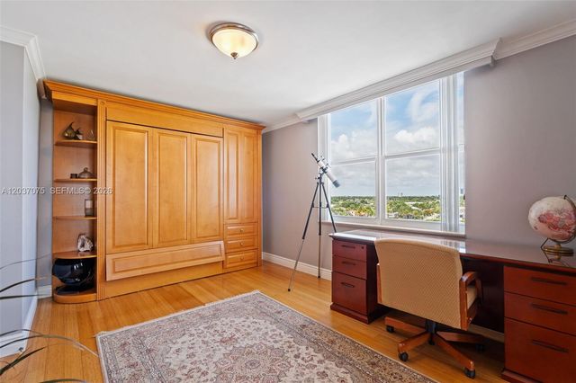 1 Las Olas Circle 809, Fort Lauderdale, FL 33316