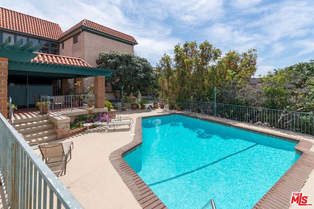 5651 Windsor Way 101, Culver City, CA 90230