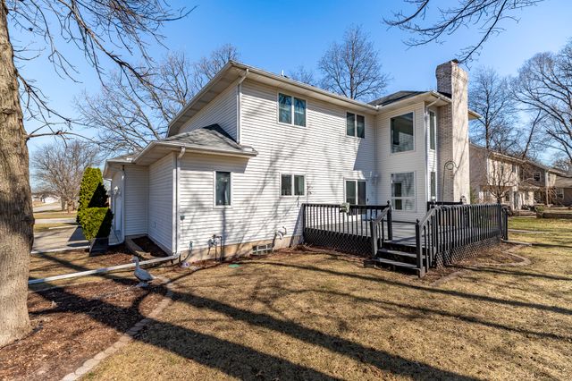 5037 E 70th Avenue, Schererville, IN 46375