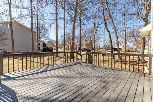 5037 E 70th Avenue, Schererville, IN 46375