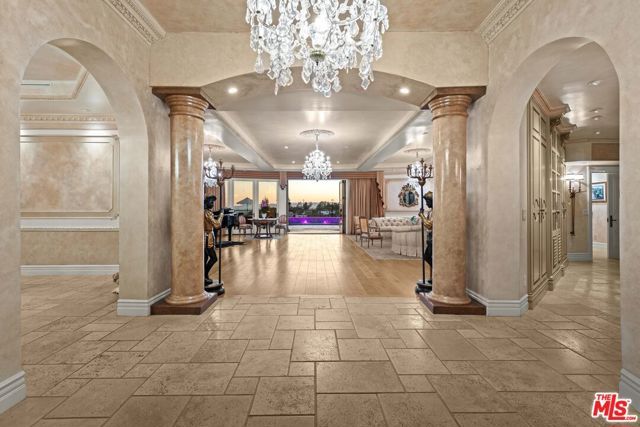 1575 Alexis Place, Beverly Hills, CA 90210