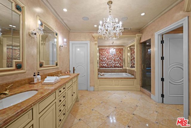 1575 Alexis Place, Beverly Hills, CA 90210