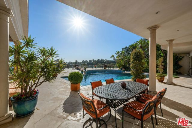1575 Alexis Place, Beverly Hills, CA 90210