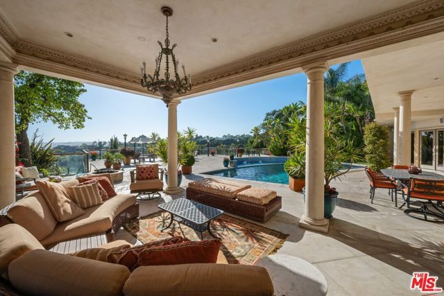 1575 Alexis Place, Beverly Hills, CA 90210