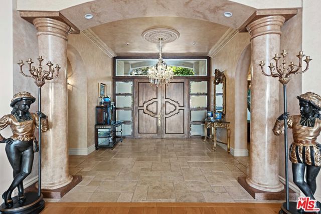 1575 Alexis Place, Beverly Hills, CA 90210