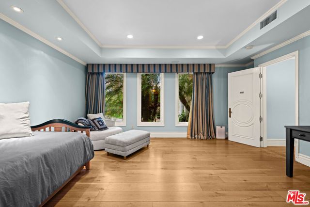1575 Alexis Place, Beverly Hills, CA 90210