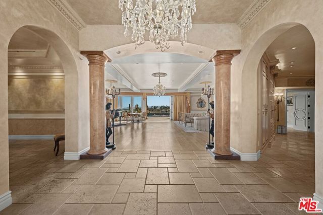 1575 Alexis Place, Beverly Hills, CA 90210