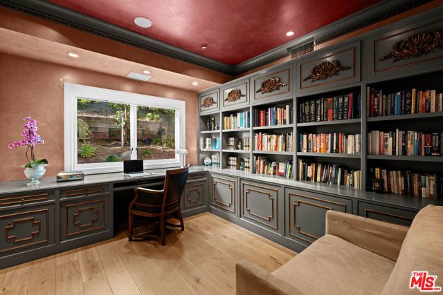 1575 Alexis Place, Beverly Hills, CA 90210