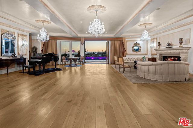 1575 Alexis Place, Beverly Hills, CA 90210