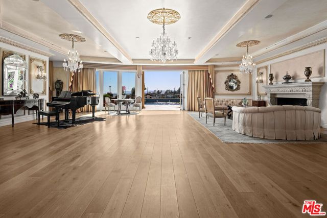 1575 Alexis Place, Beverly Hills, CA 90210