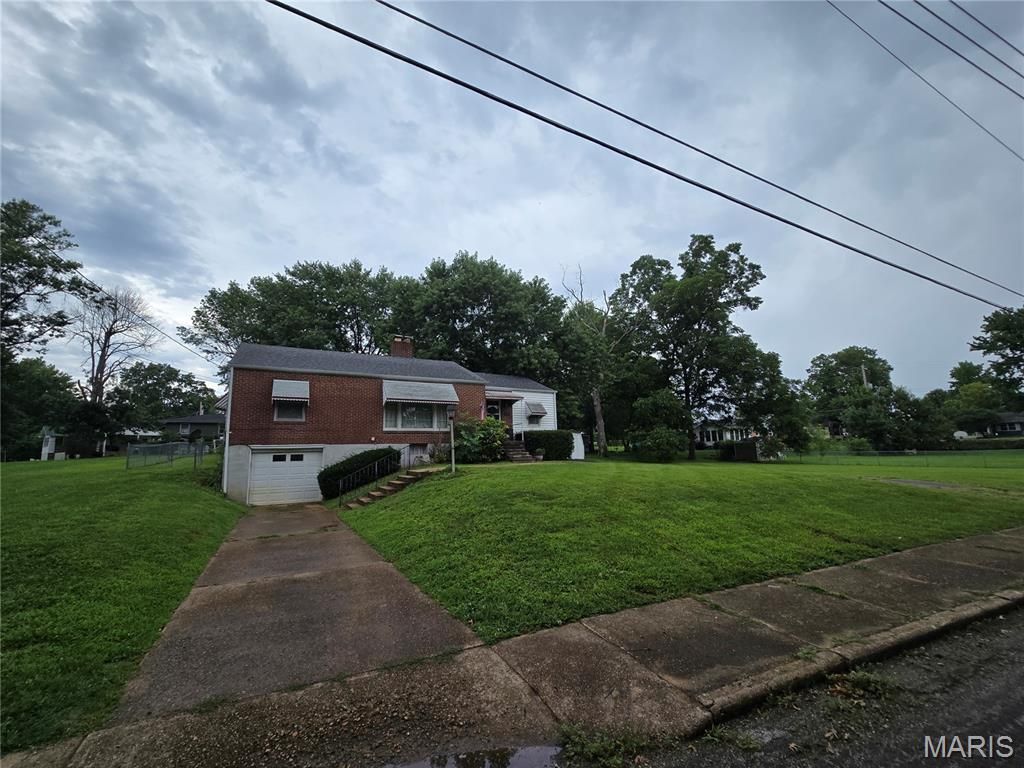 411 Macarthur Avenue, Union, MO 63084