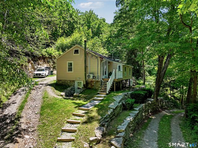 457 Newtown Turnpike, Weston, CT 06883