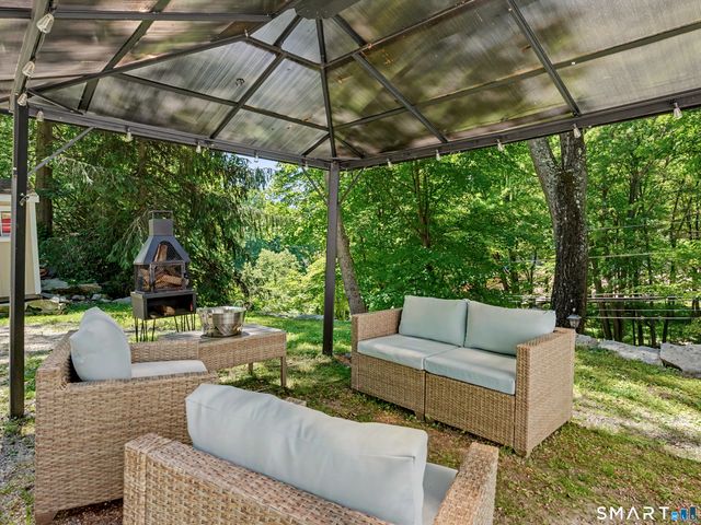 457 Newtown Turnpike, Weston, CT 06883