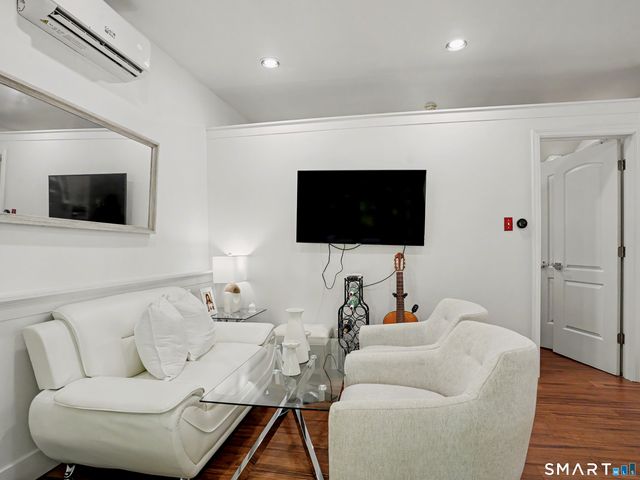 457 Newtown Turnpike, Weston, CT 06883