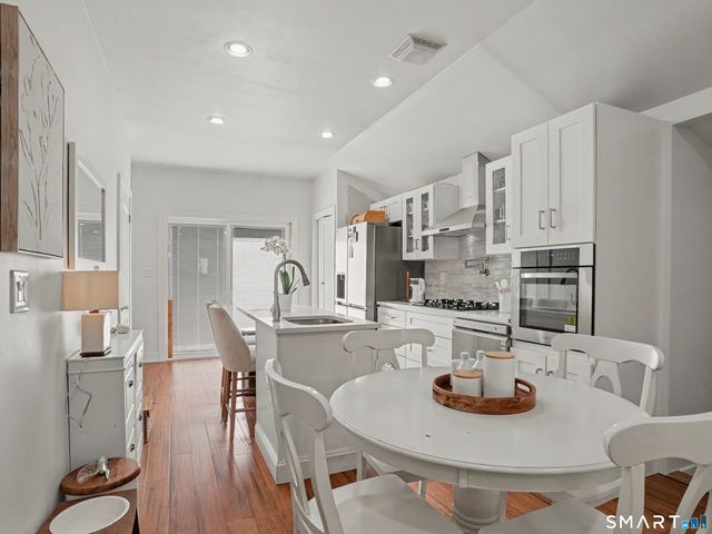457 Newtown Turnpike, Weston, CT 06883