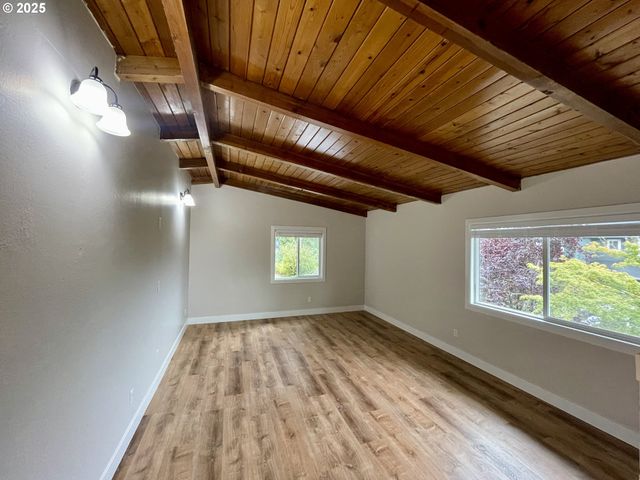 900 W MCKEVER Ln, Washougal, WA 98671
