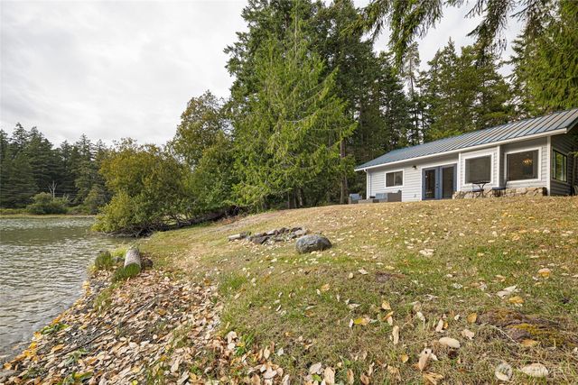 42 Kingfisher Lane, Friday Harbor, WA 98250