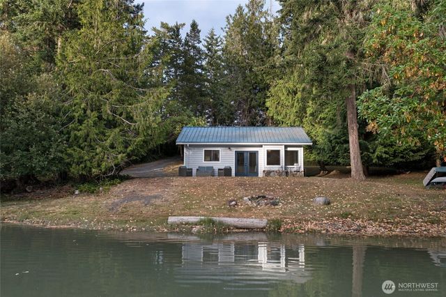 42 Kingfisher Lane, Friday Harbor, WA 98250