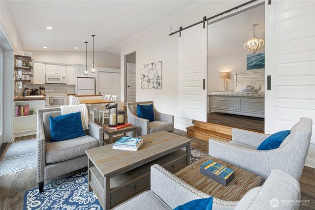 42 Kingfisher Lane, Friday Harbor, WA 98250