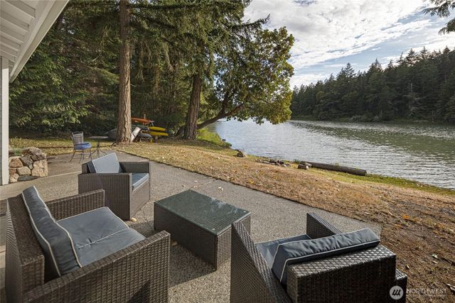 42 Kingfisher Lane, Friday Harbor, WA 98250