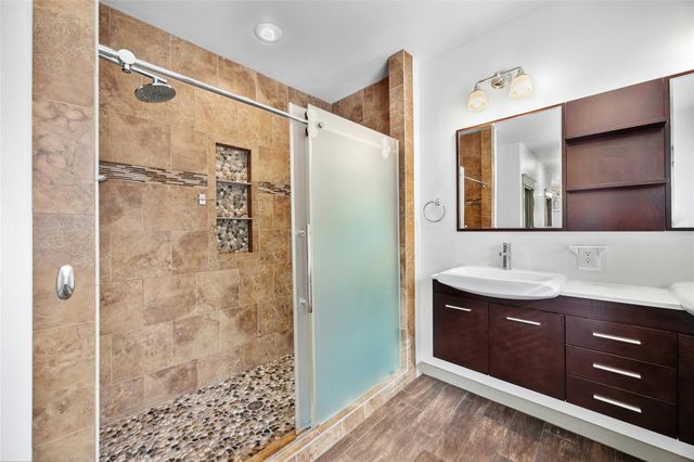 5617 Clay Ave B, Austin, TX 78756