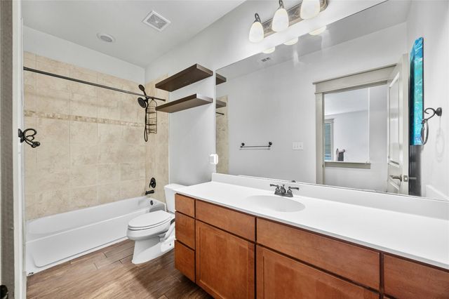 5617 Clay Ave B, Austin, TX 78756