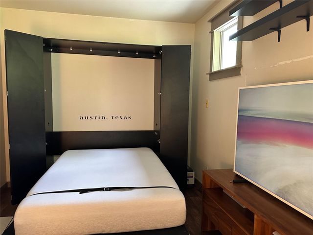 5617 Clay Ave B, Austin, TX 78756