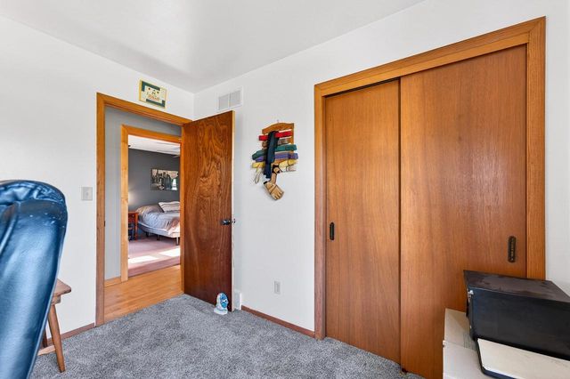 2840 Southland DRIVE, Franklin, WI 53132