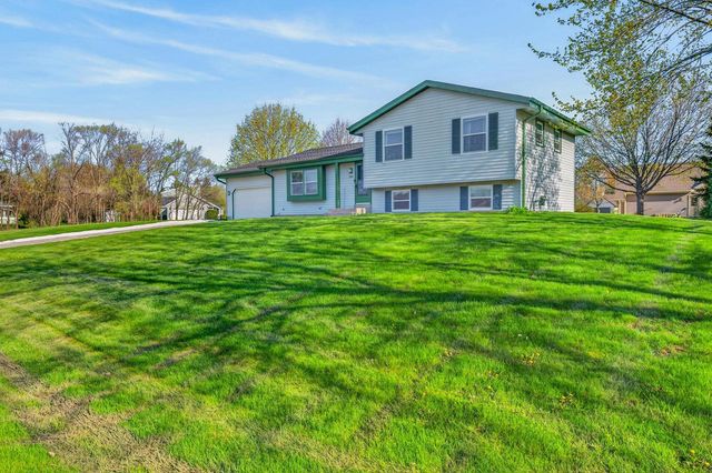 2840 Southland DRIVE, Franklin, WI 53132