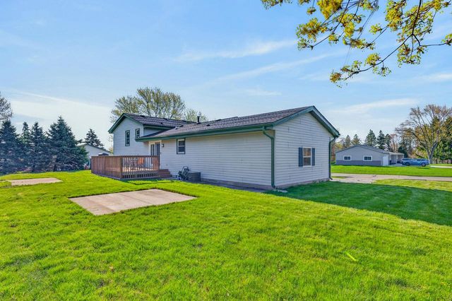 2840 Southland DRIVE, Franklin, WI 53132