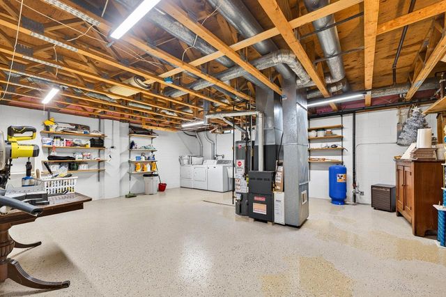 2840 Southland DRIVE, Franklin, WI 53132
