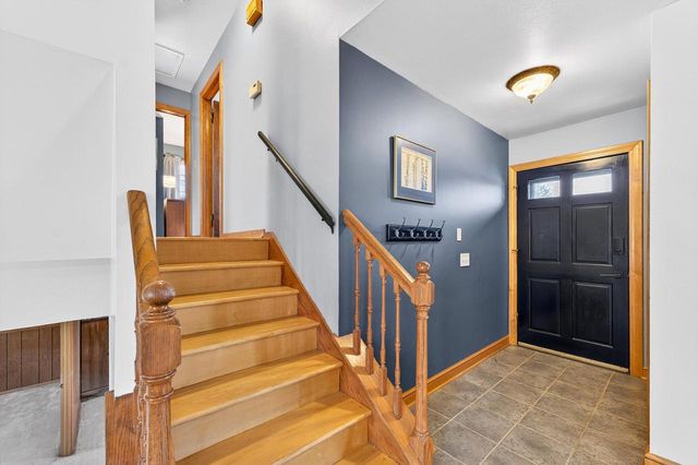2840 Southland DRIVE, Franklin, WI 53132