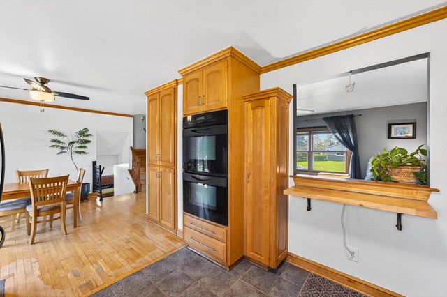 2840 Southland DRIVE, Franklin, WI 53132