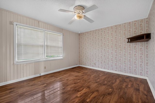 687 Dan Jones Rd, Mcminnville, TN 37110