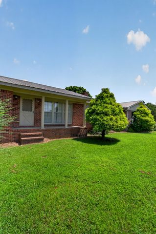 687 Dan Jones Rd, Mcminnville, TN 37110