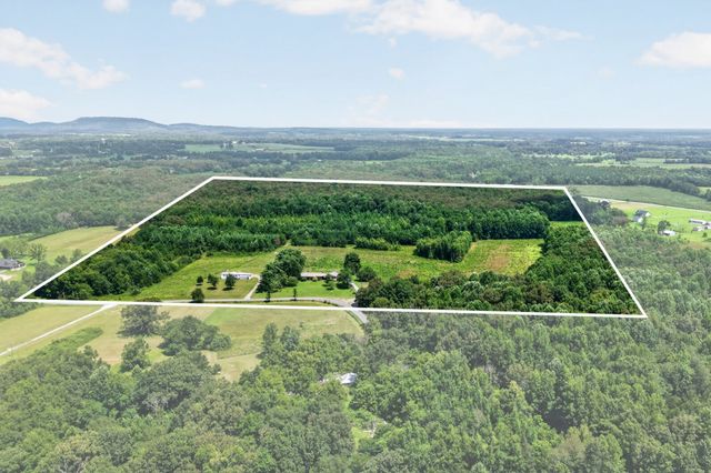 687 Dan Jones Rd, Mcminnville, TN 37110