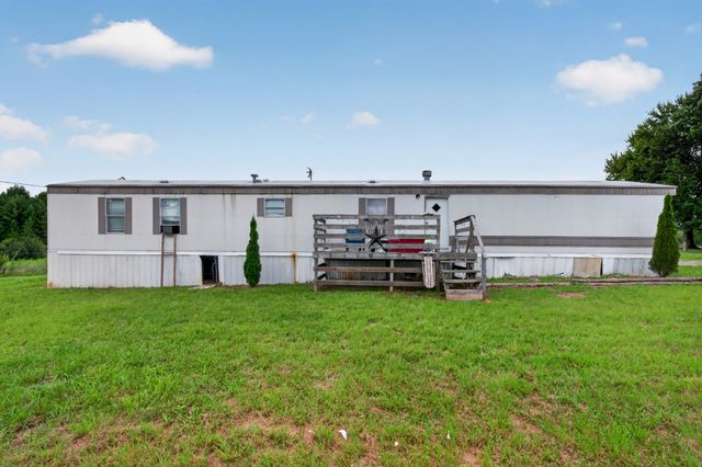 687 Dan Jones Rd, Mcminnville, TN 37110