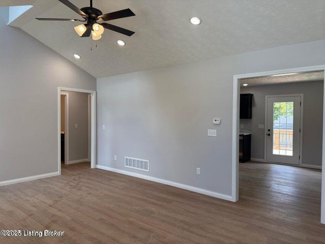 111 Kentucky Ave, Bardstown, KY 40004