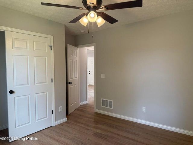 111 Kentucky Ave, Bardstown, KY 40004