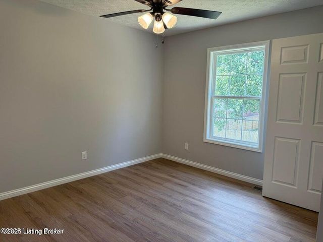 111 Kentucky Ave, Bardstown, KY 40004