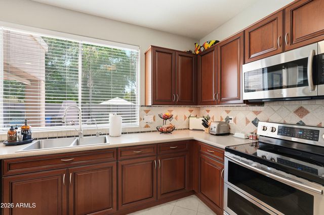 14461 W MONTEREY Way, Goodyear, AZ 85395