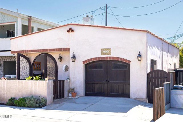 108 Eagle Rock Avenue, Oxnard, CA 93035
