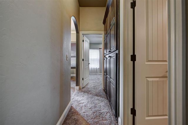 19513 Crest Ridge Drive, Edmond, OK 73012