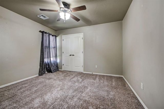 19513 Crest Ridge Drive, Edmond, OK 73012